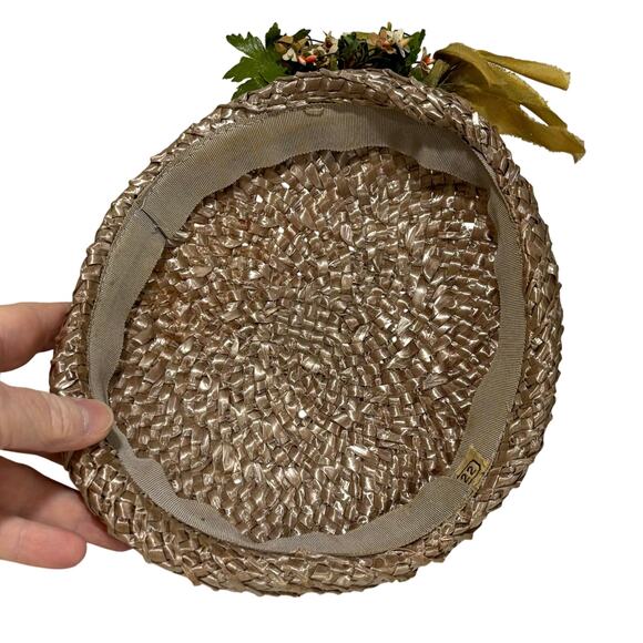 Vintage 40's mini straw hat taupe beige size 22 silk flower buds embellishment - Picture 7 of 9